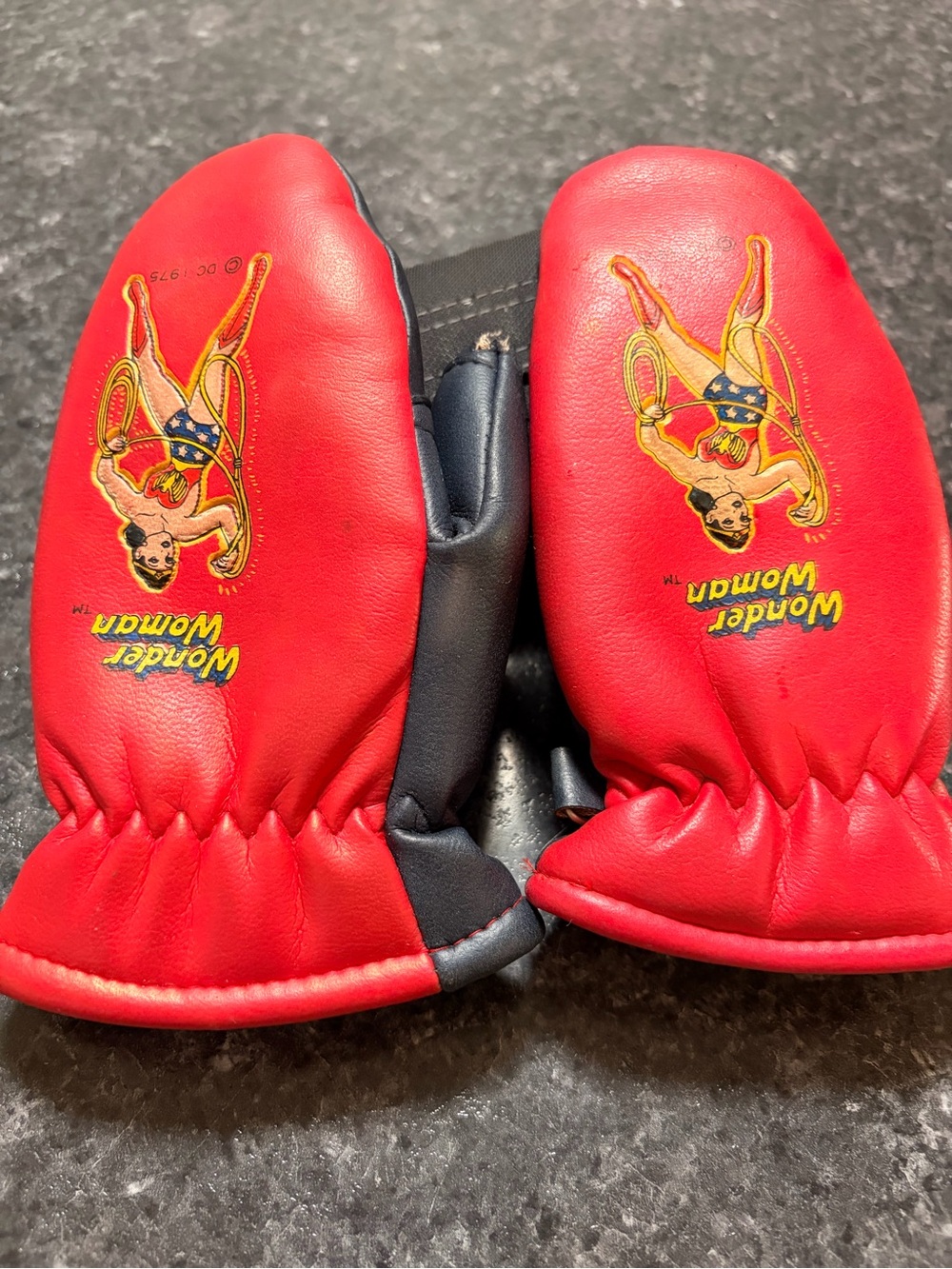 Red Kids Mittens